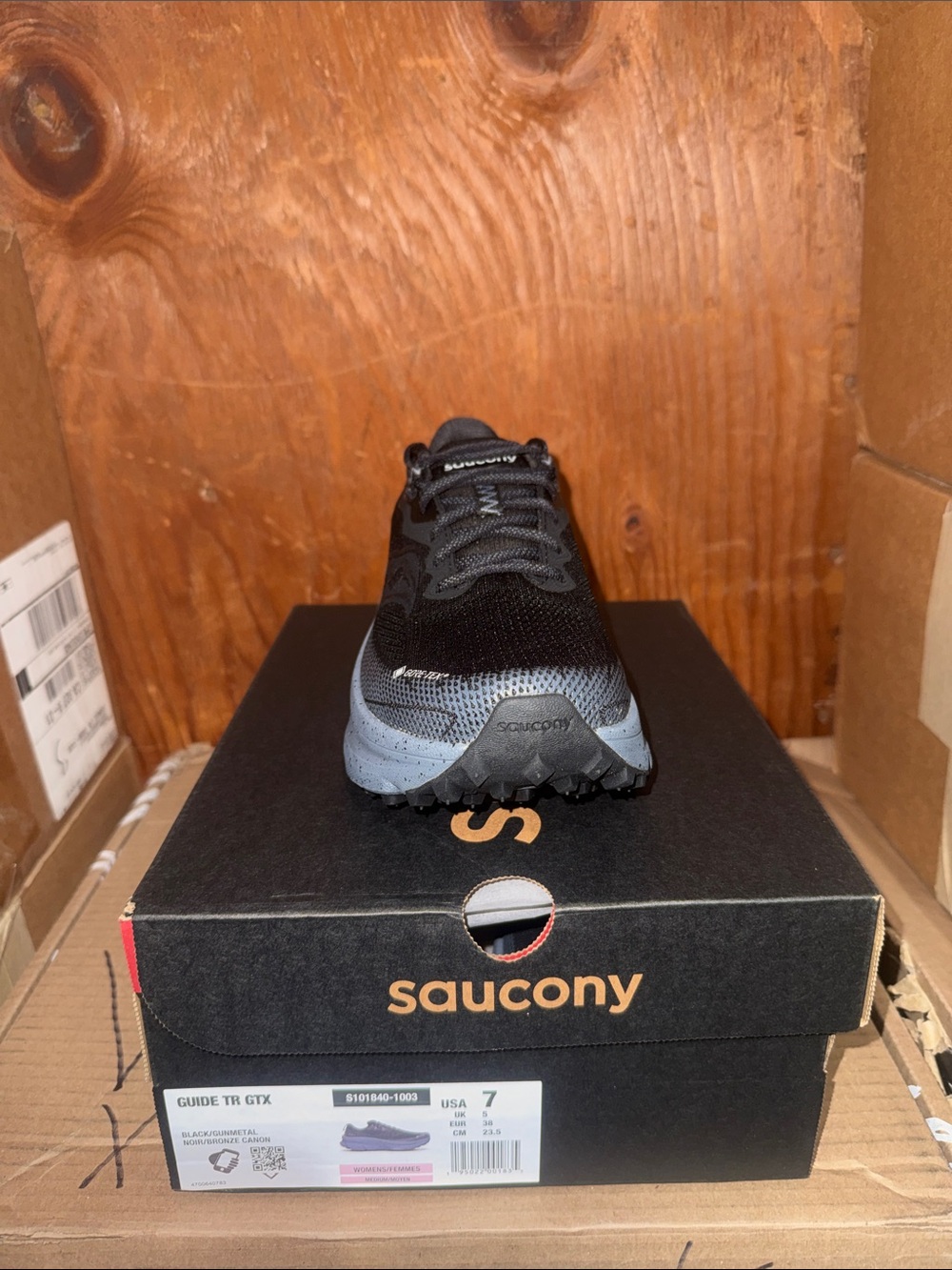 Saucony Women’s Guide TR GTX Trail Shoe - Black/Gray Size 7
